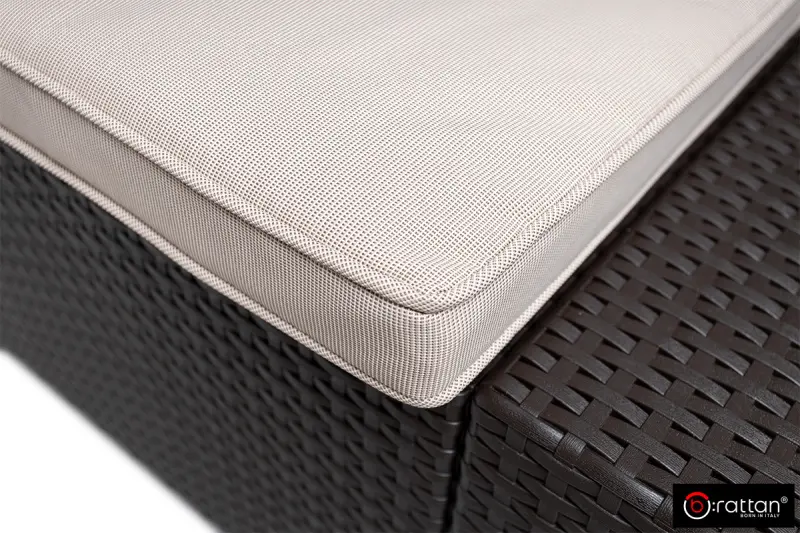 Коричневый комплект пластиковой мебели для терасы B:Rattan Comfort 4 на 4 персоны - столик, кресла и диван
