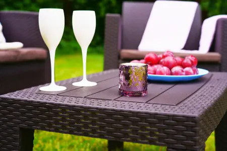 Комплект пластиковой мебели под ротанг для активного отдыха дома B:Rattan Arizona 4 Set, коричневый - 2х местный диван, столик и 2 кресла