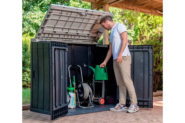 Пластиковый шкаф для улицы Toomax Stora Way Plus XL 1270л, антрацит/светло-коричневый