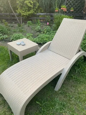 Плстиковое кресло шезлонг Siesta GS 1009, beige бежевое 187 x 73 x 44 см