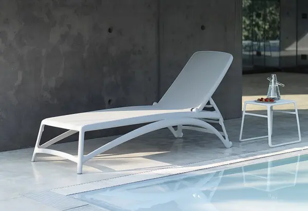 Пластиковый пляжный шезлонг Nardi Atlantico, bianco/bianco белый 204 x 70 x 35 см