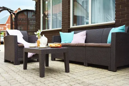 Комплект пластиковой мебели B:Rattan Arizona Max на 5 персон, коричневый - трехместный диван, столик и 2 кресла