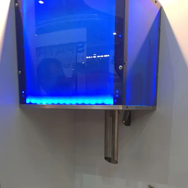 Лёдогенератор для сауны Proconhealth EB 160 EIS Tower Naked EB (160 кг в сутки) настенный c датчиком