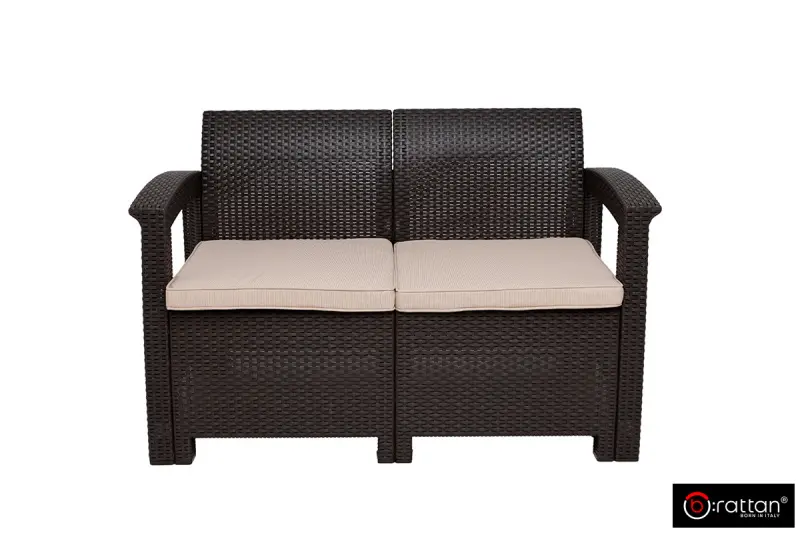 Коричневый комплект пластиковой мебели для терасы B:Rattan Comfort 4 на 4 персоны - столик, кресла и диван