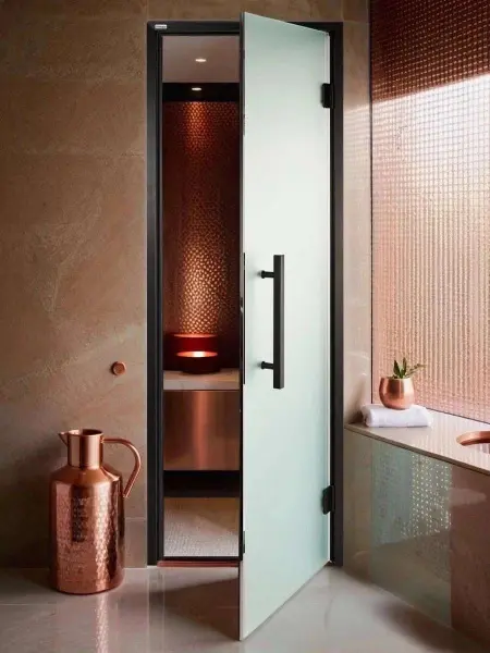 Дверь для турецкой парной GRANDIS DB 7x20 (680мм х 1990мм), черный профиль, стекло сатин