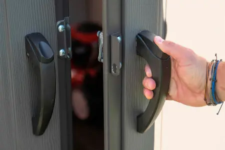 Сарай пластиковый LifeTime, размер 305 x 244 см, 60005