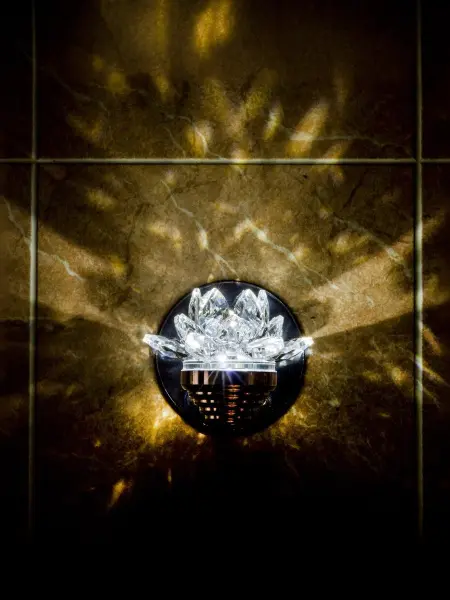 Светодиодный светильник Premier Lotos, IP67, золото